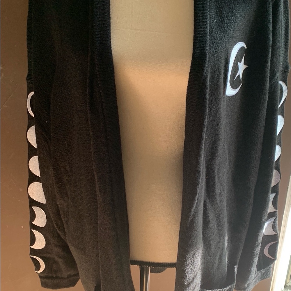 Hot Topic Women's Plus Crescent Moon Open Hood Cardigan MP0 Black Size 2X